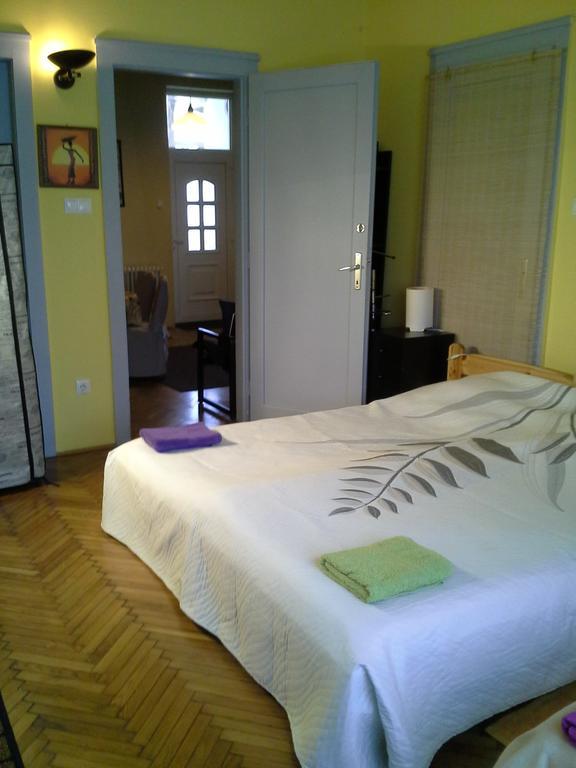Levandium Apartman Apartment มิชโคลซ์ ภายนอก รูปภาพ